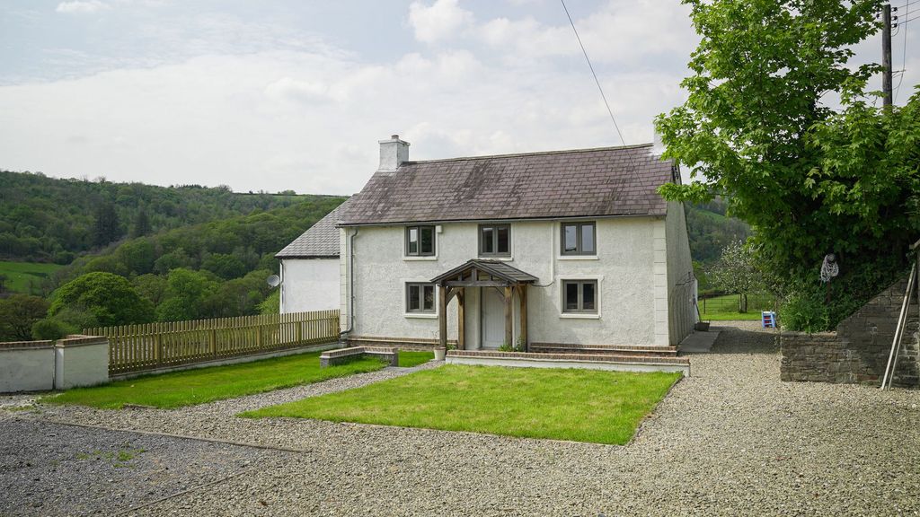 Property photo 2 of 51