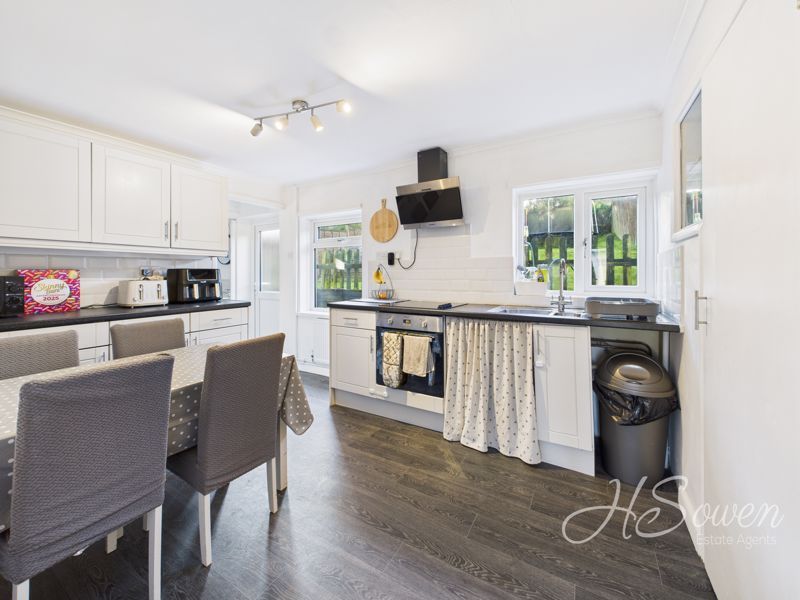 Property photo 3 of 17 Photo 23