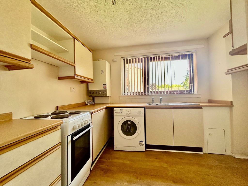 Property photo 2 of 4