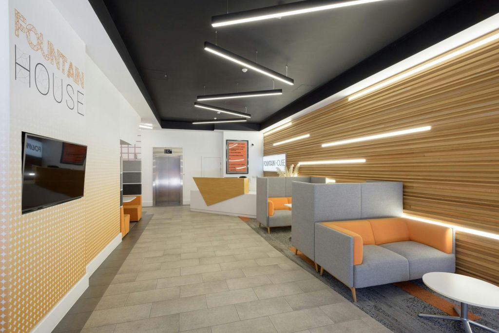 Property photo 2 of 21 Dsc_5205Fountain Housepetersavage Extra Large.Jpg