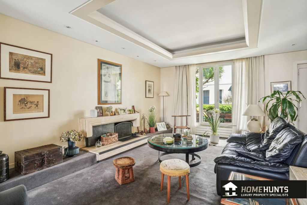 Property photo 3 of 12