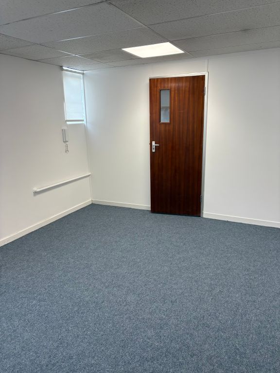 Property photo 1 of 3