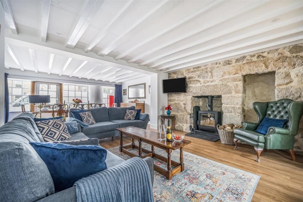 Property photo 2 of 45 4847001