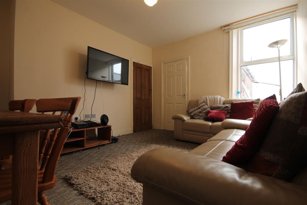 Property photo 1 of 8 8.Jpg