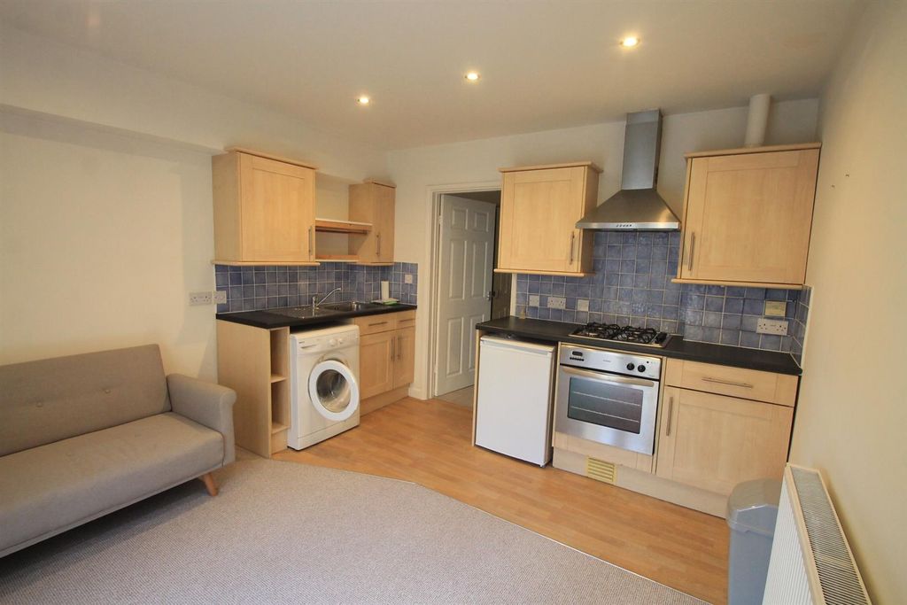 Property photo 2 of 9 Img_8422.Jpg