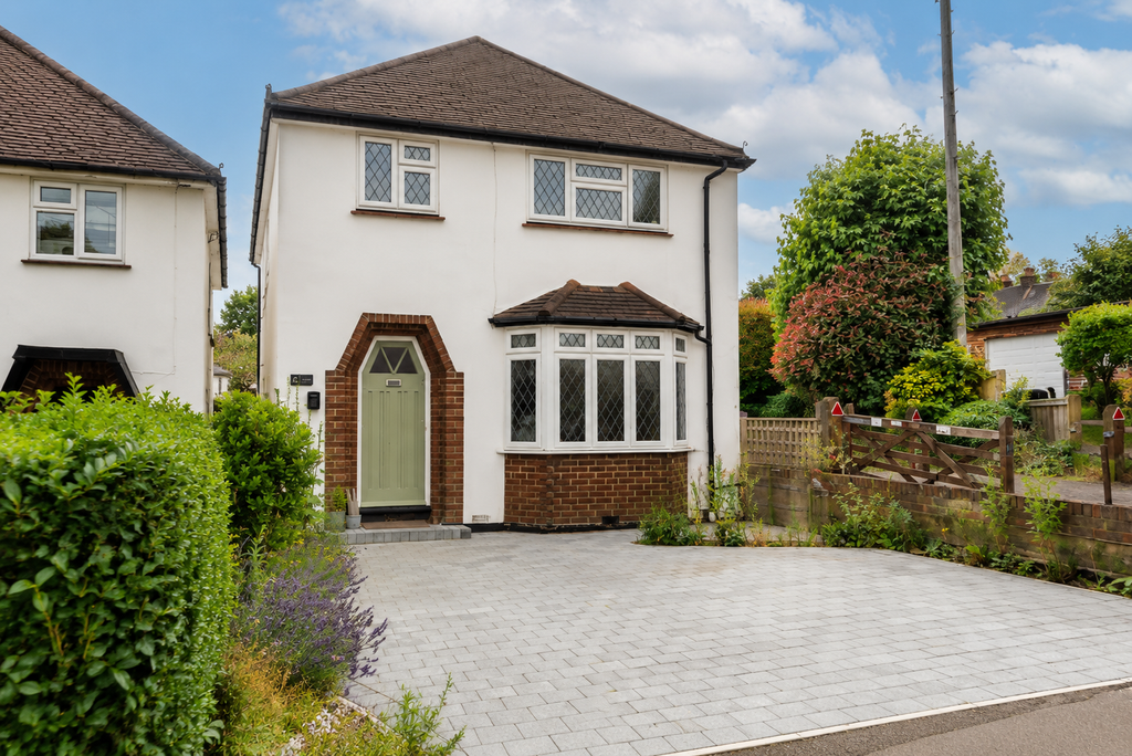 Property photo 3 of 10 B2F57E55-Cb84-4Aad-8203-A7A3F0Ed3327