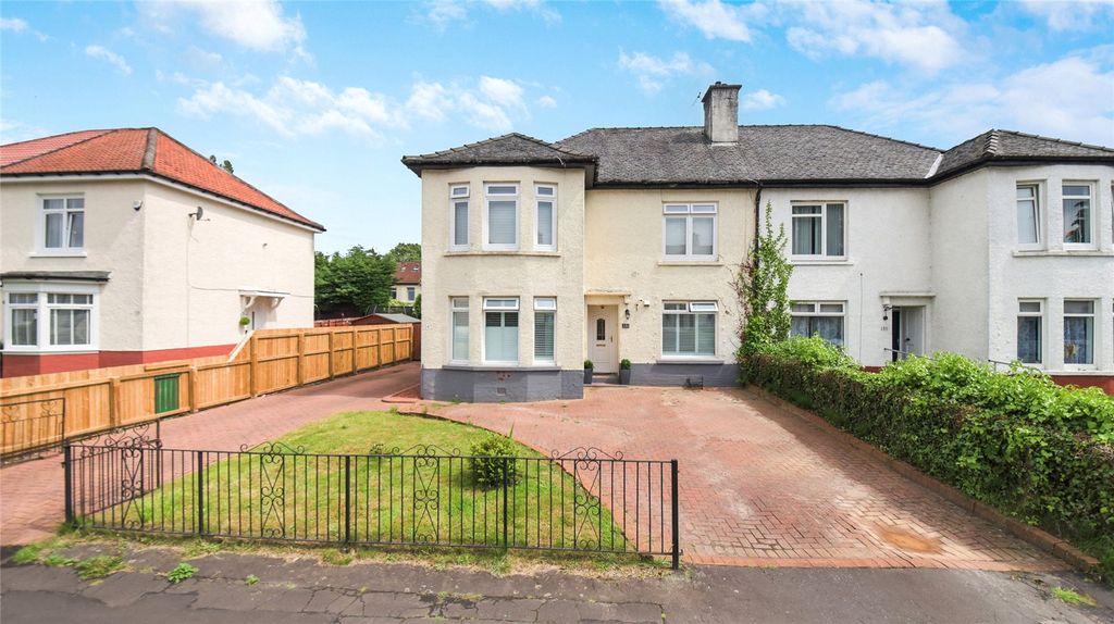 Property photo 1 of 17 External