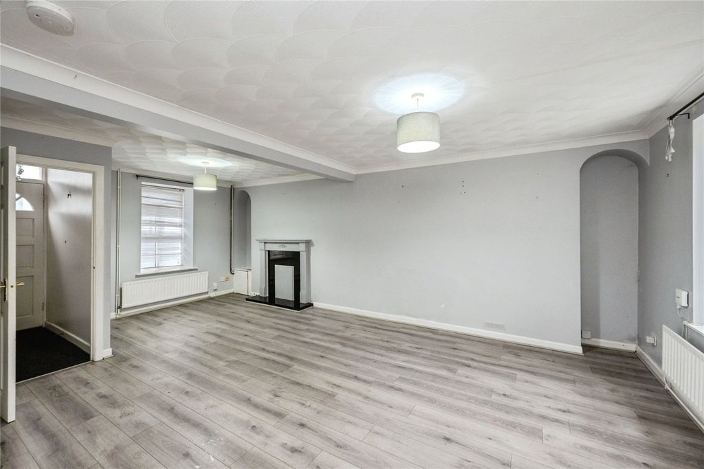 Property photo 3 of 19 Picture No. 13