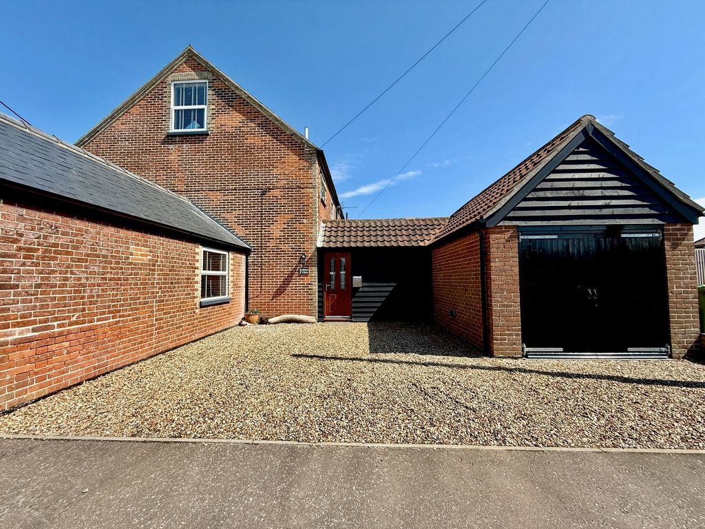 Property photo 1 of 35