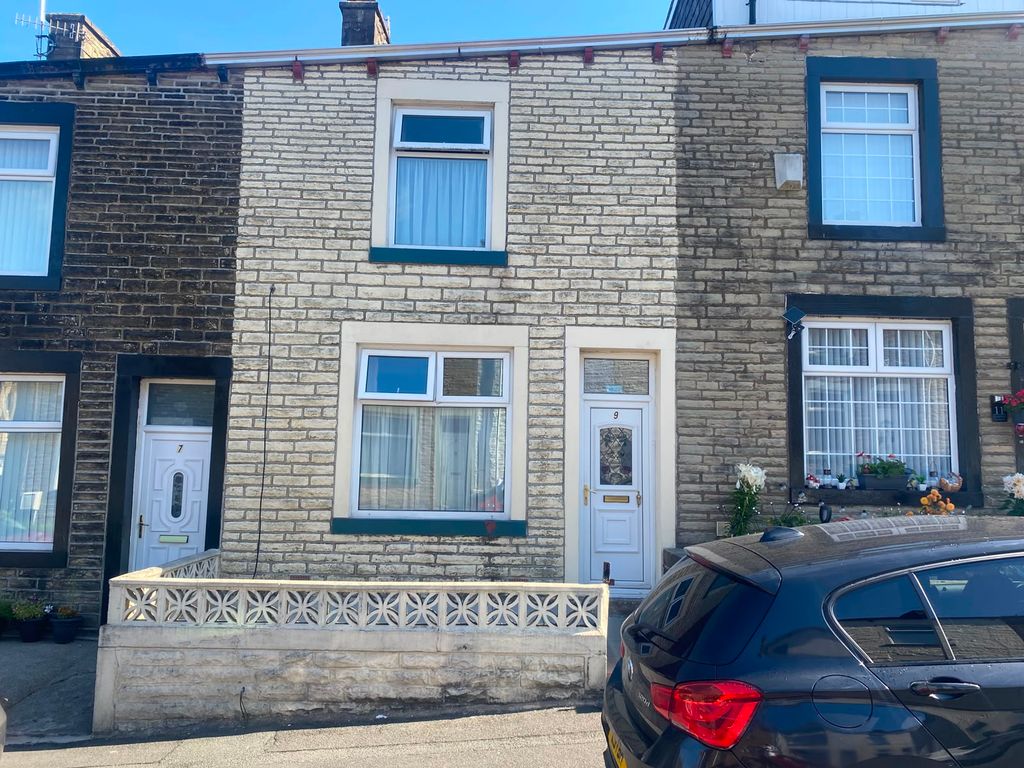 Property photo 1 of 10