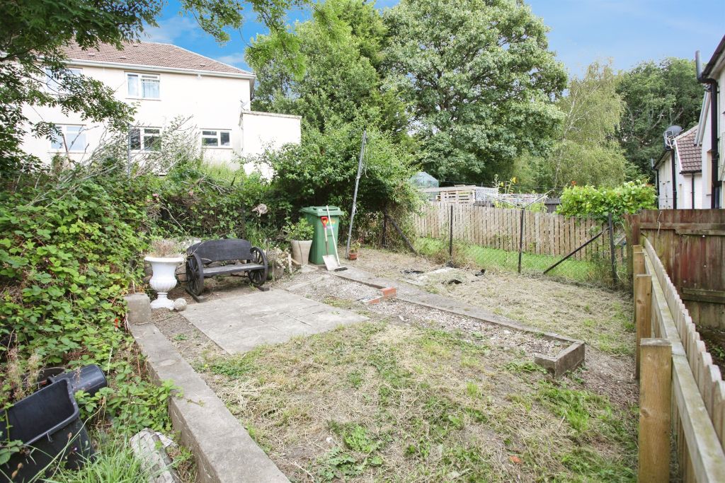 Property photo 2 of 20