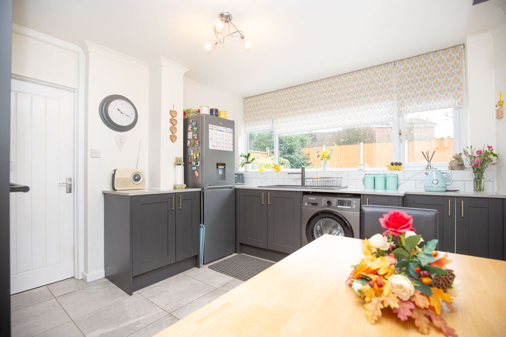 Property photo 2 of 16 Mw-10671