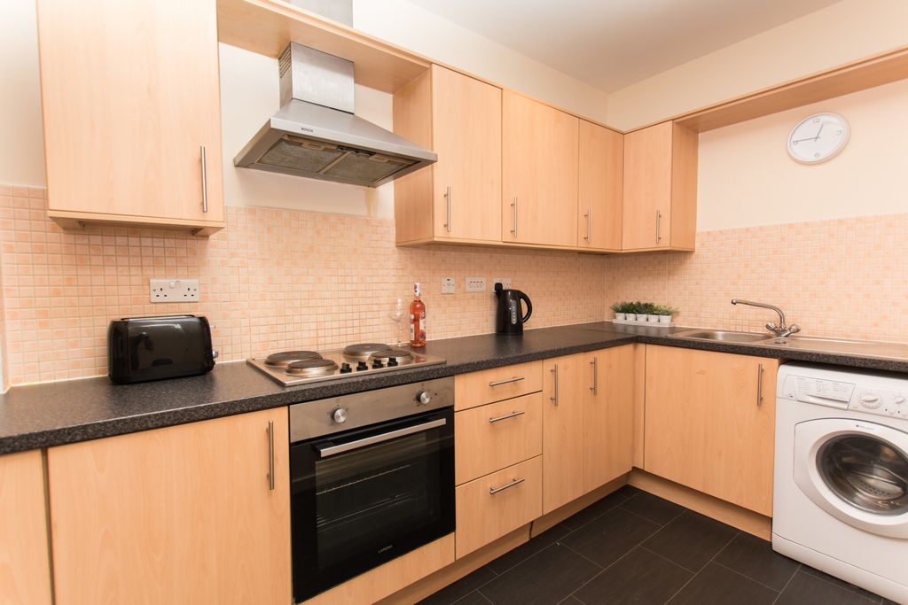 Property photo 2 of 8 Gallery