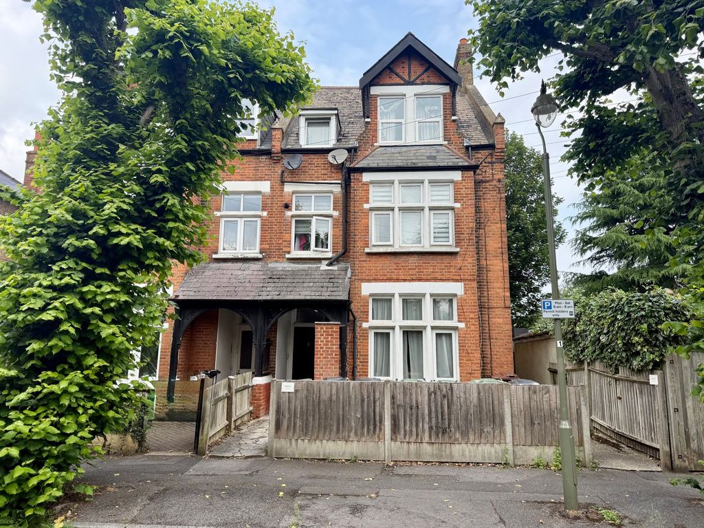 Property photo 1 of 5