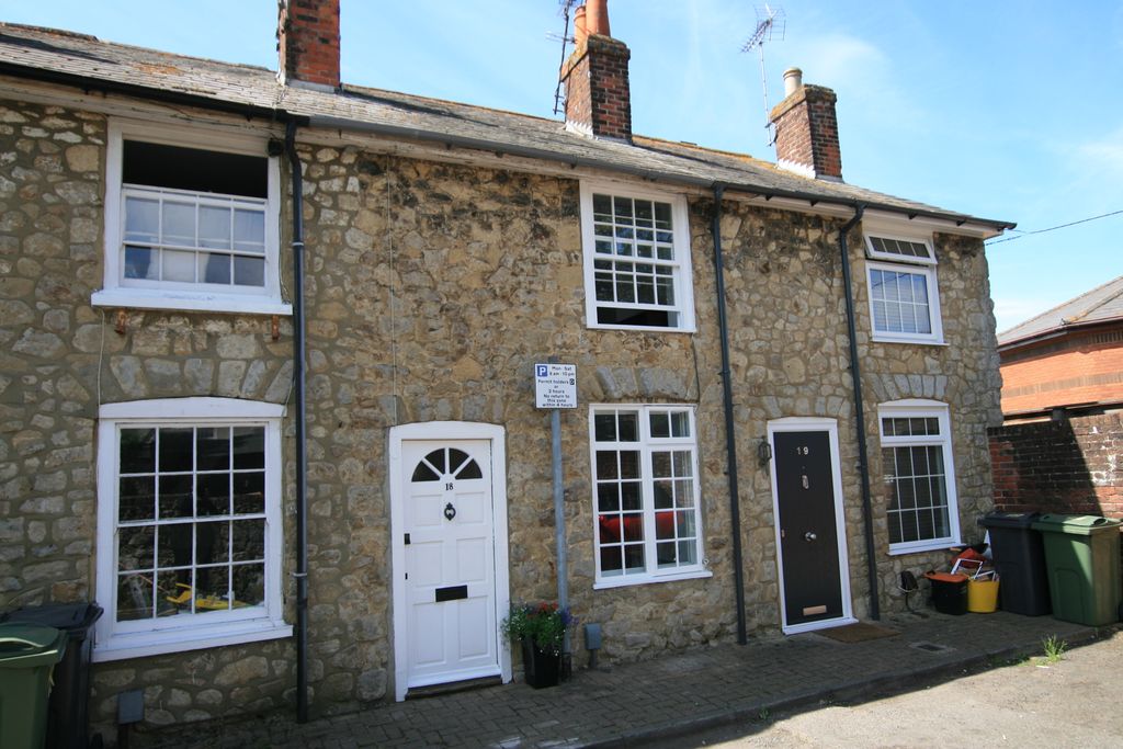 Property photo 1 of 9