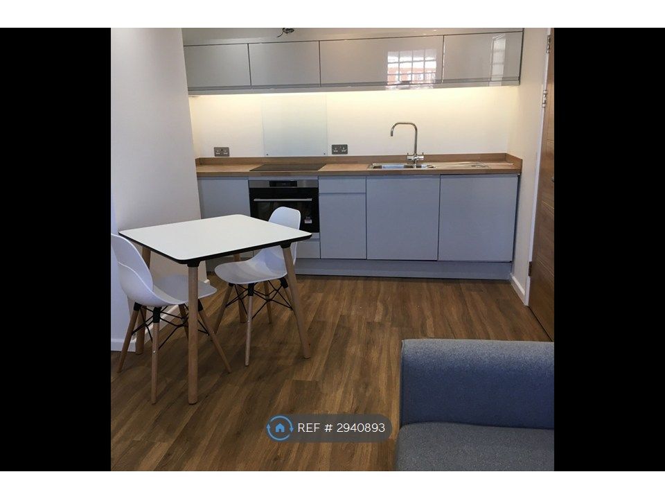 Property photo 2 of 6 Kicthen
