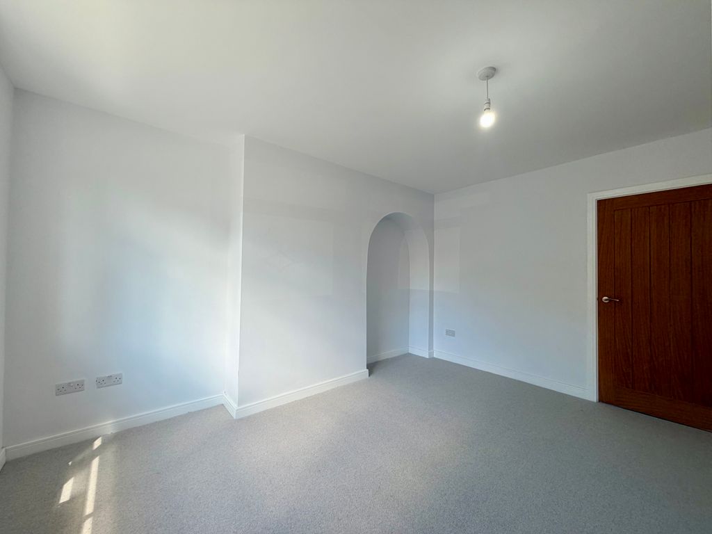 Property photo 3 of 22 Image