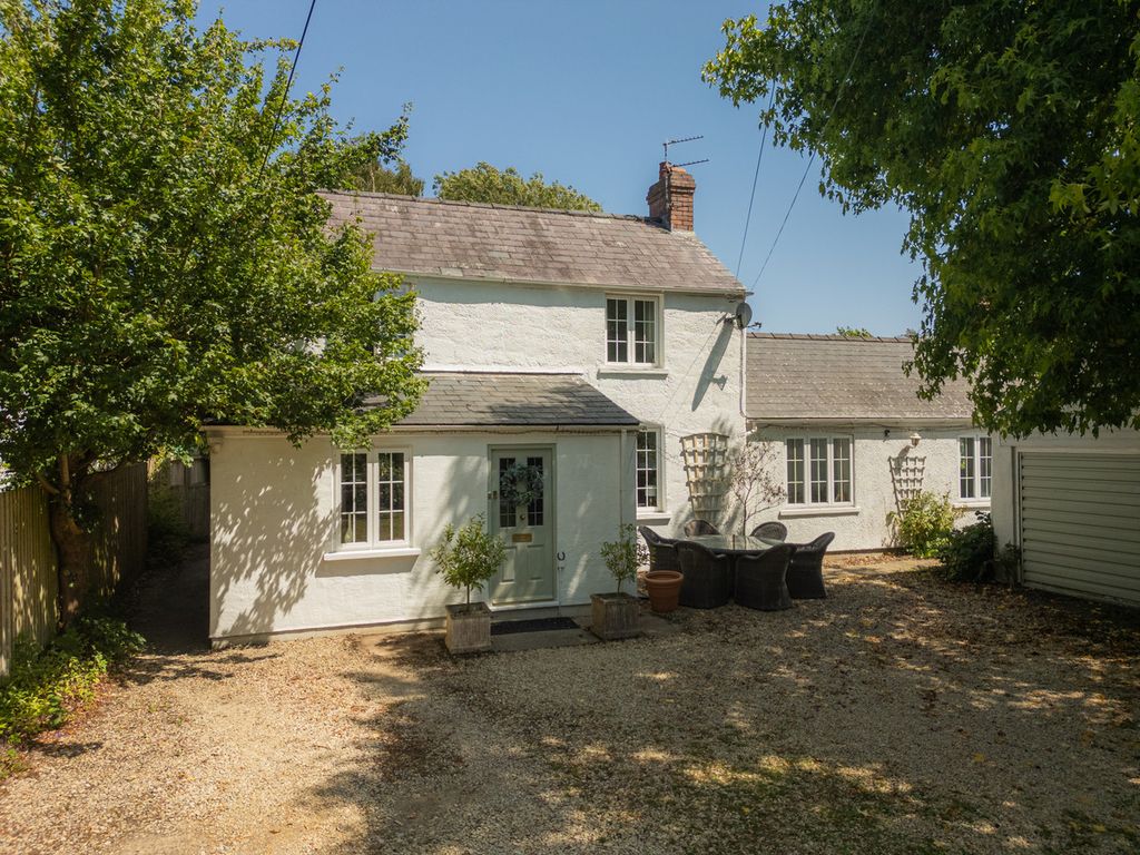 Property photo 1 of 43