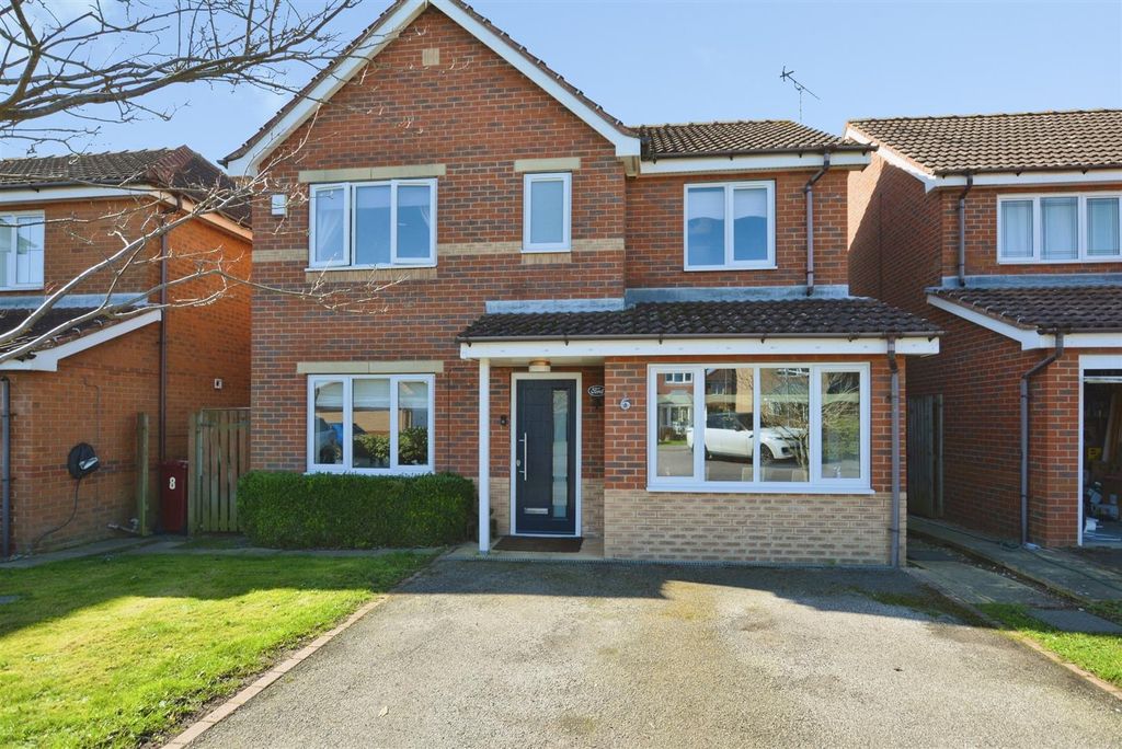 Property photo 1 of 30 Front