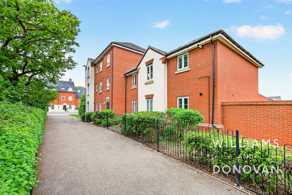 Property photo 1 of 19