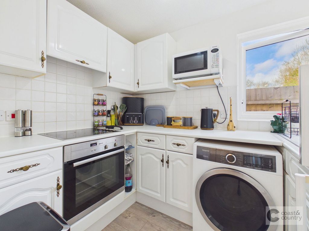 Property photo 3 of 19