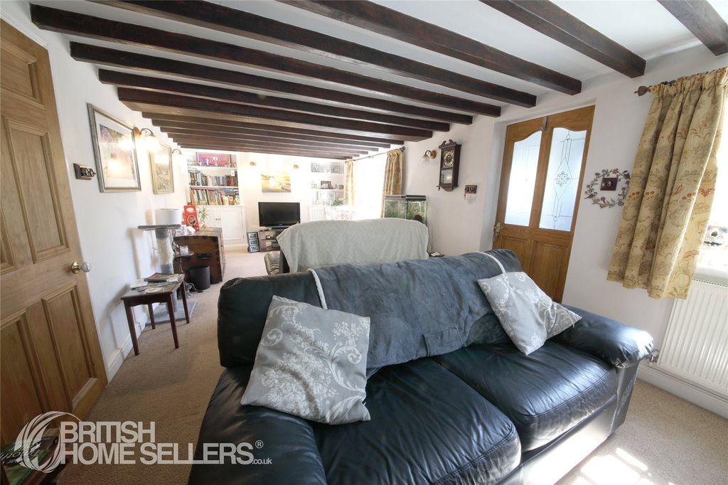 Property photo 2 of 26 Picture No. 04