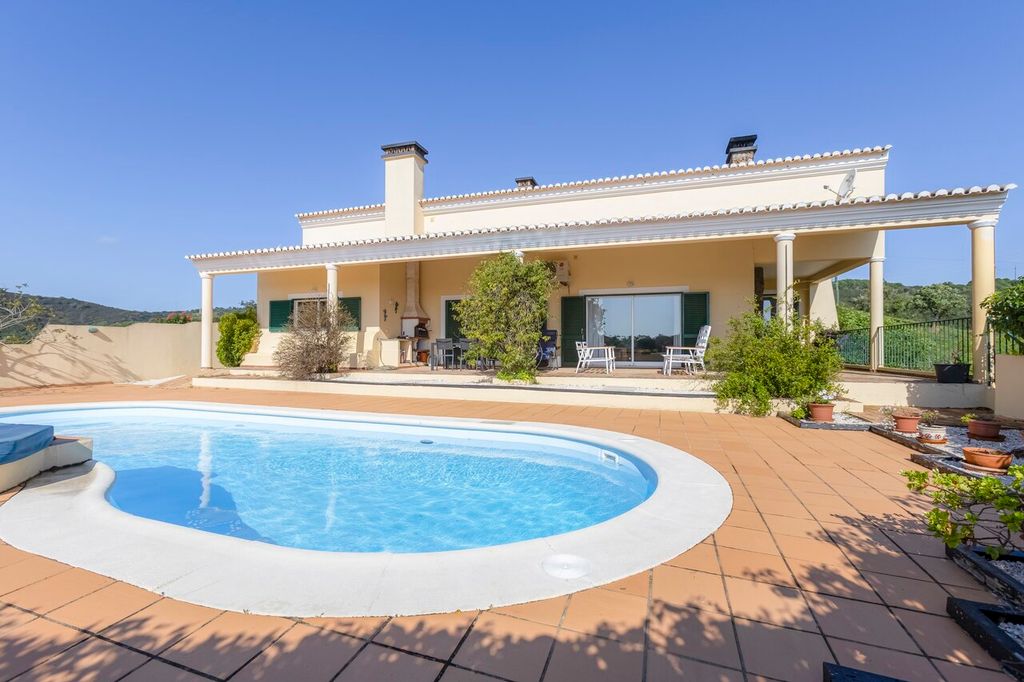 Property photo 1 of 33