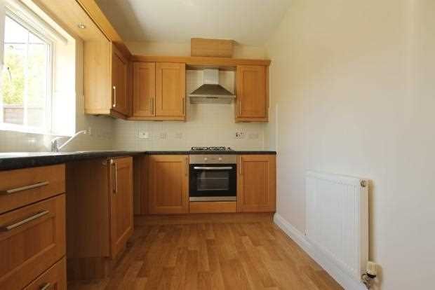 Property photo 3 of 10 Kitchen