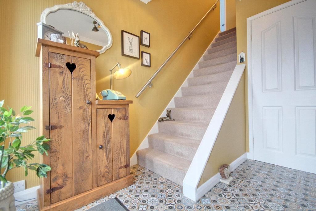 Property photo 2 of 18 Img_1625-Img_1627_Lzn.Jpg