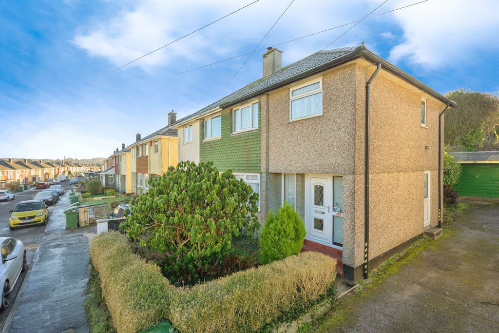 Property photo 1 of 25