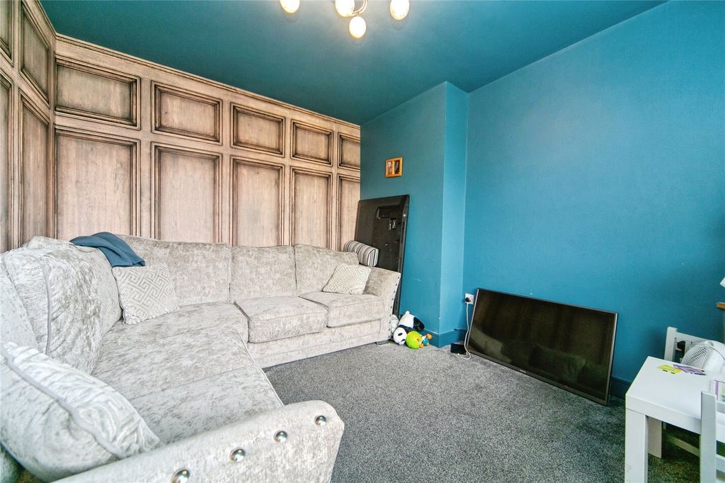 Property photo 3 of 17 Picture No. 26