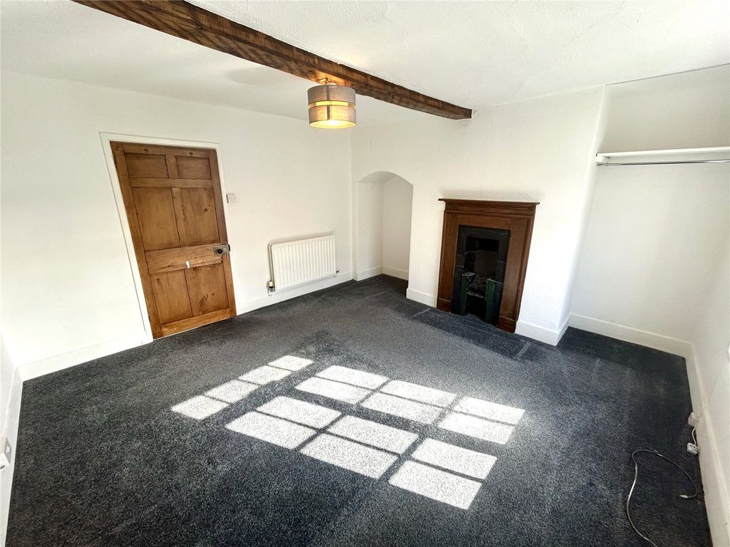 Additional image 4 of 3 bed terraced house to rentCommercial Street, Newtown, Powys SY16