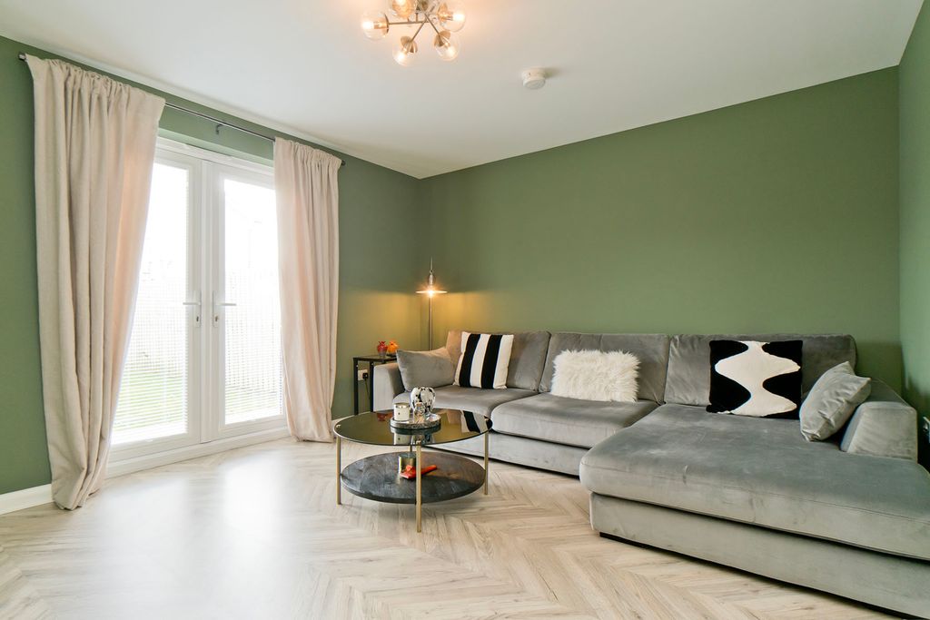 Property photo 3 of 14 Property Image 3