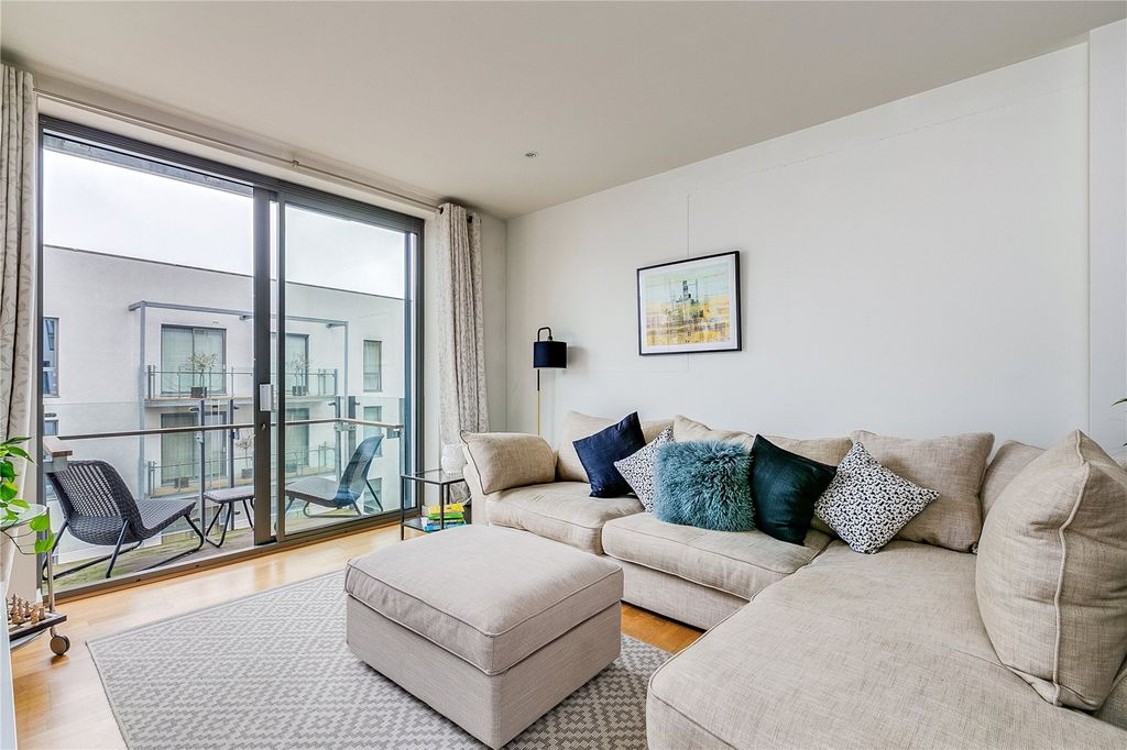 Property photo 1 of 10