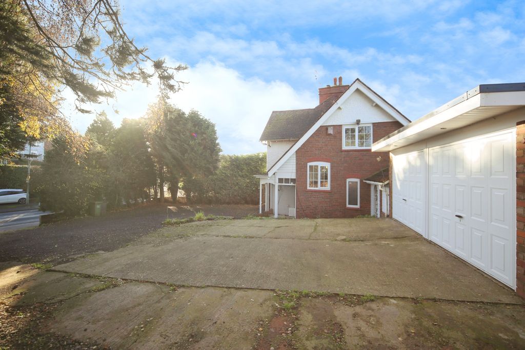 Property photo 2 of 15