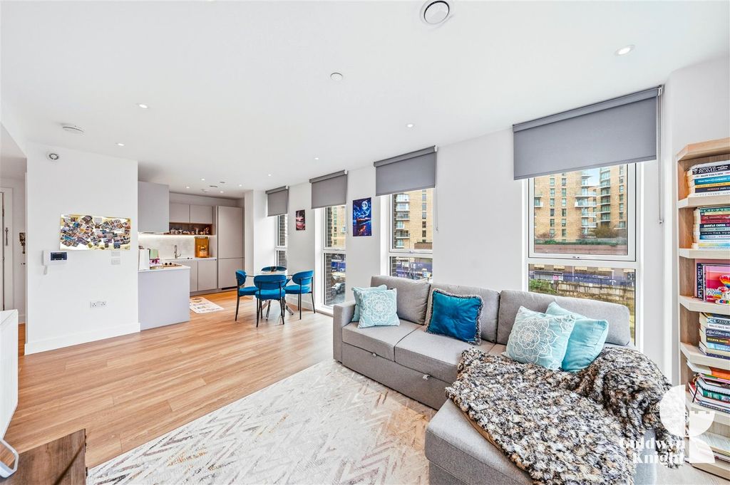 Property photo 3 of 29 Photosinternal-13.Jpg