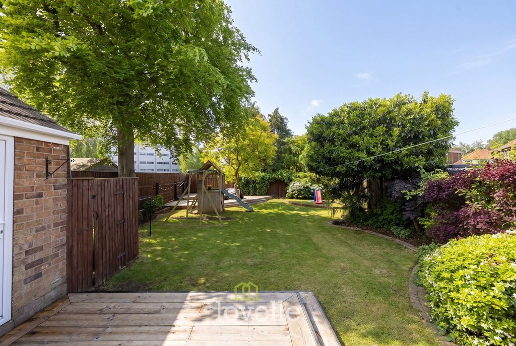 Property photo 2 of 16