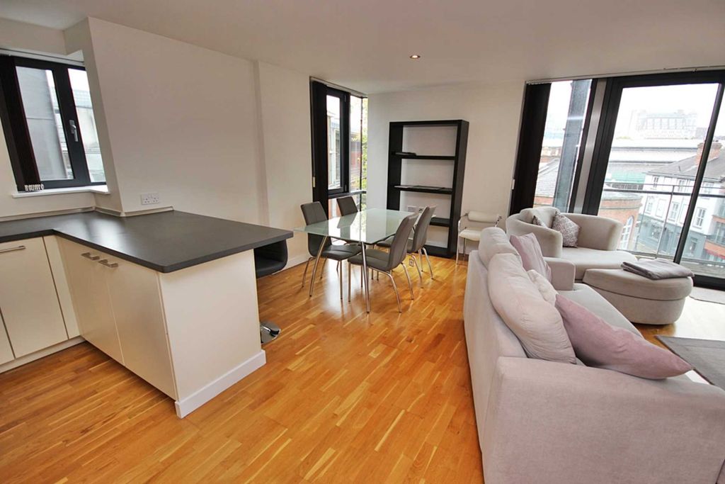 Property photo 3 of 11