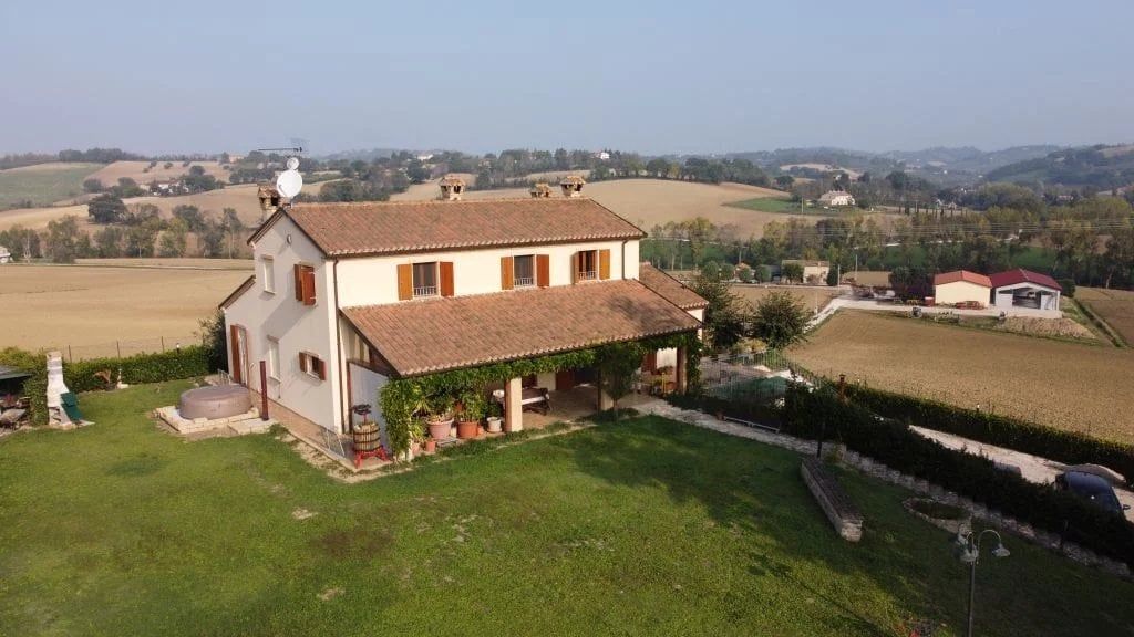 Property photo 2 of 30 <Alttext/>