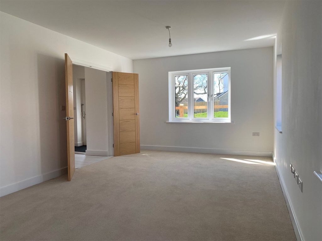 Property photo 3 of 12 Living Room