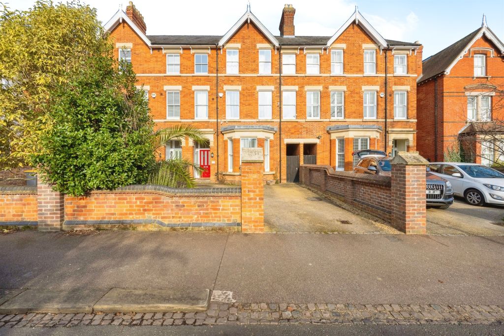 Property photo 1 of 25