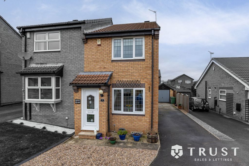 Property photo 1 of 28