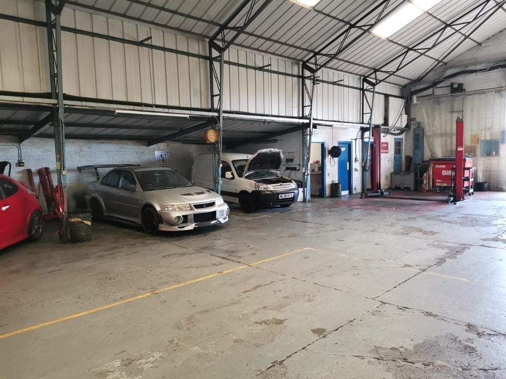 Property photo 2 of 7