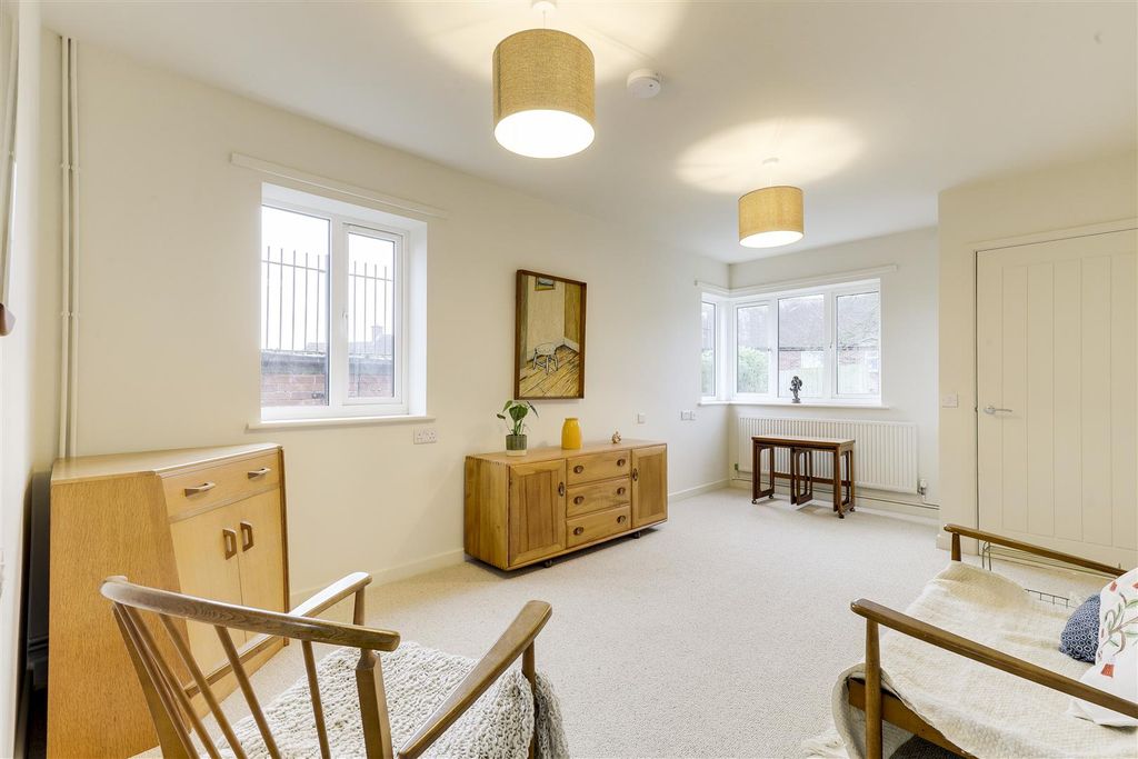 Property photo 2 of 13 1424.Jpg