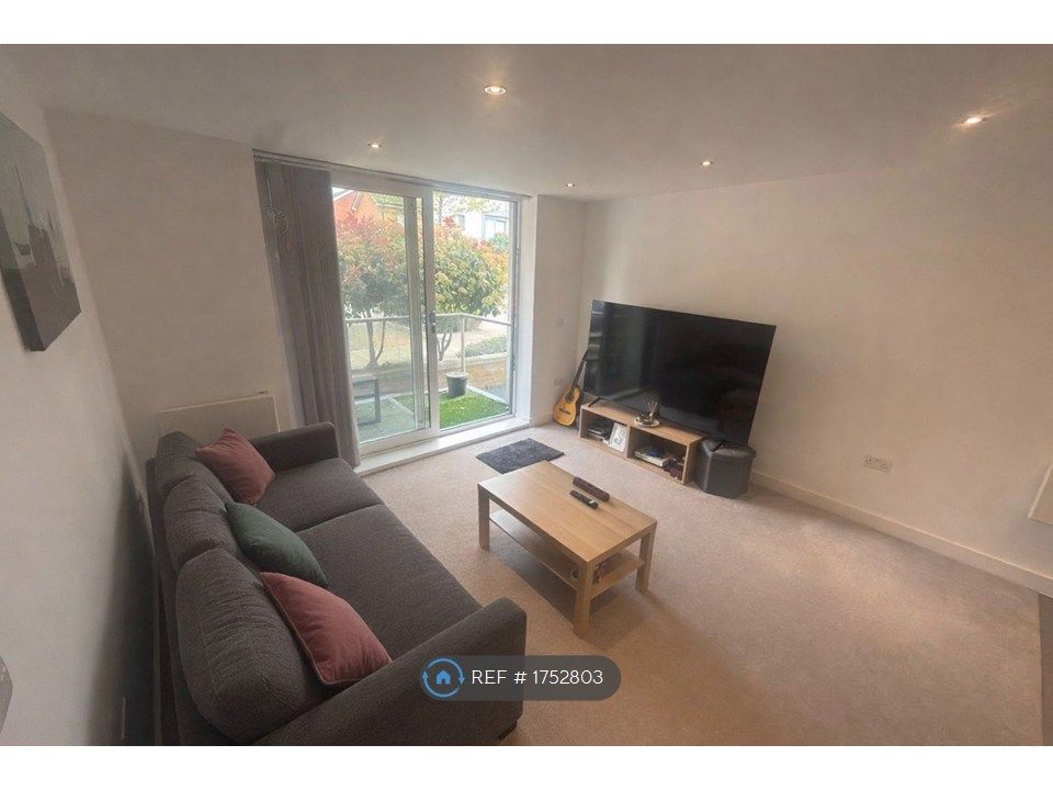 Property photo 3 of 12