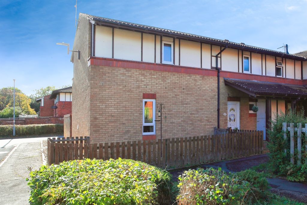 Property photo 1 of 17 Outside