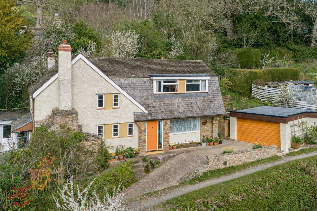 Property photo 1 of 22 13B91Cfe-3B93-4E46-Bd88-Bf6dc703dc67