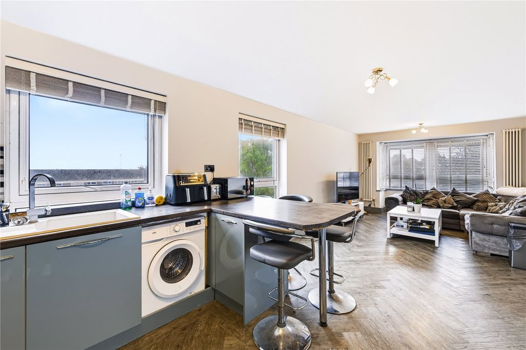 Property photo 1 of 14 Picture No. 03