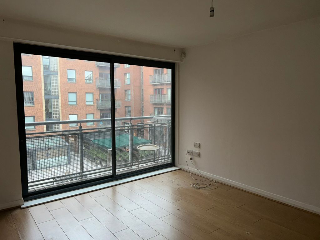 Property photo 3 of 14 Img_8995