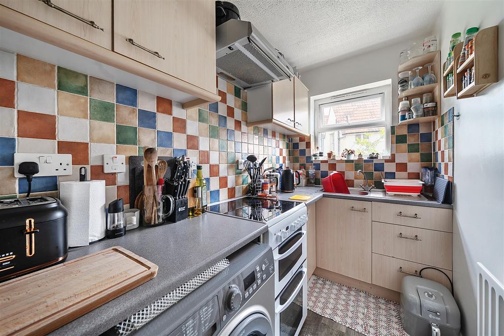 Additional image 5 of 2 bed flat for saleEastfield Road, Cotham BS6